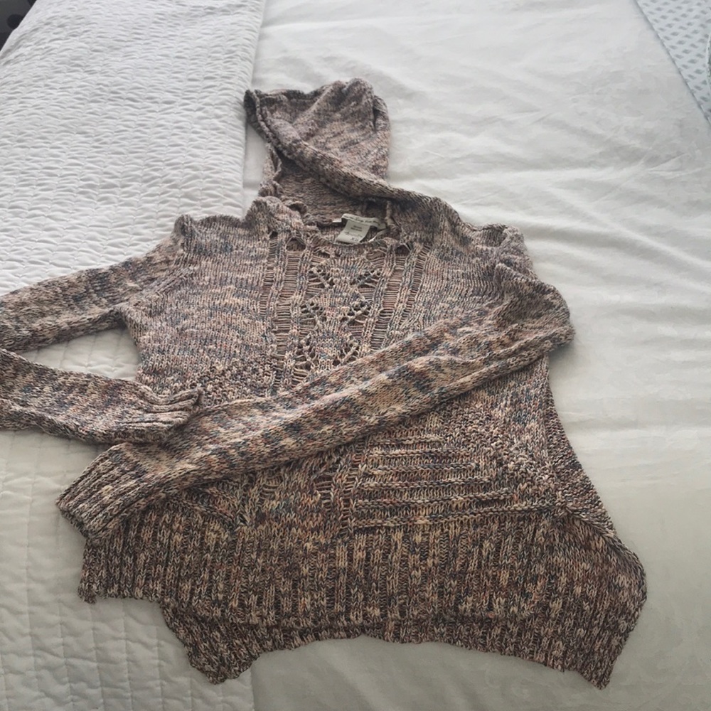 Hooded sweater